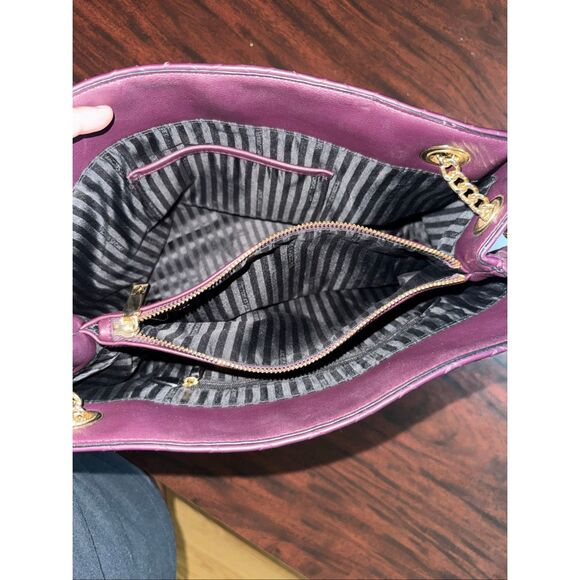 Victoria’s Secret Shoulder Bag with Chain - Picture 5 of 10